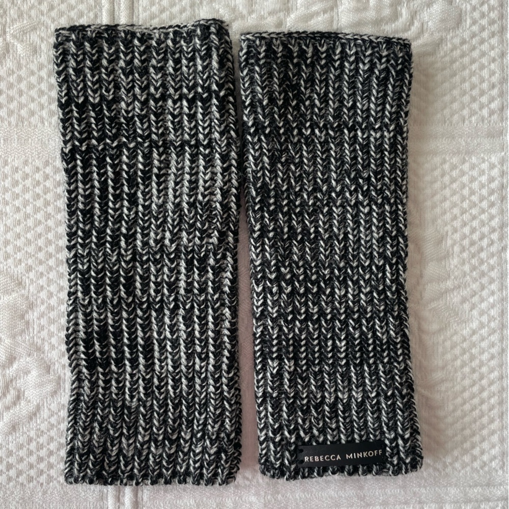 Rebecca Minkoff Marled Beanie & Hand/Arm Warmer Set Black/White Acrylic Knit - Picture 4 of 11